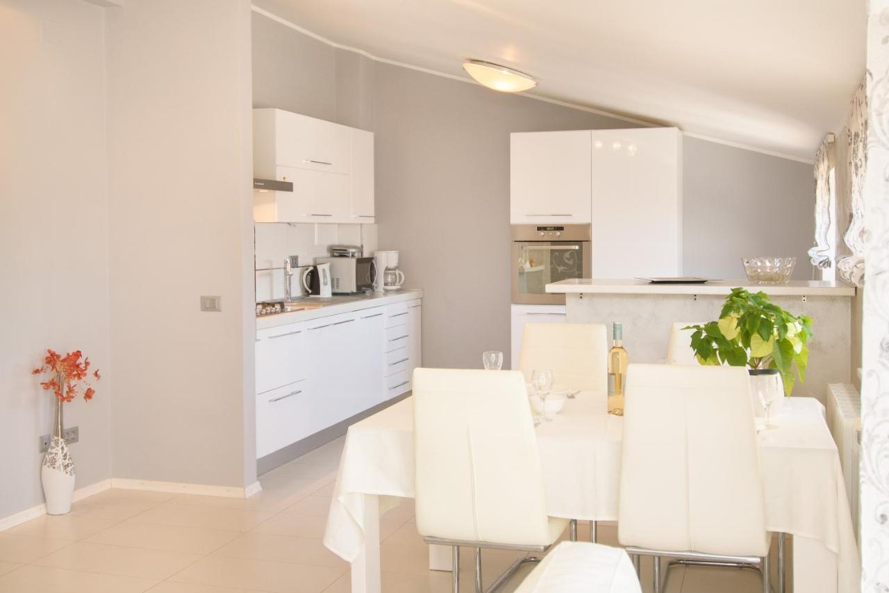 Apartments Dora Porec Luaran gambar