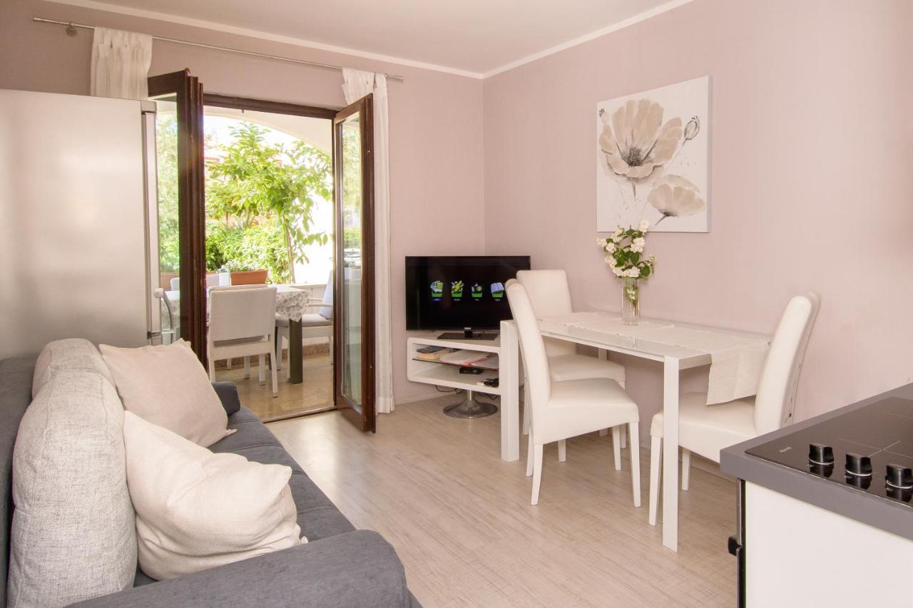 Apartments Dora Porec Luaran gambar