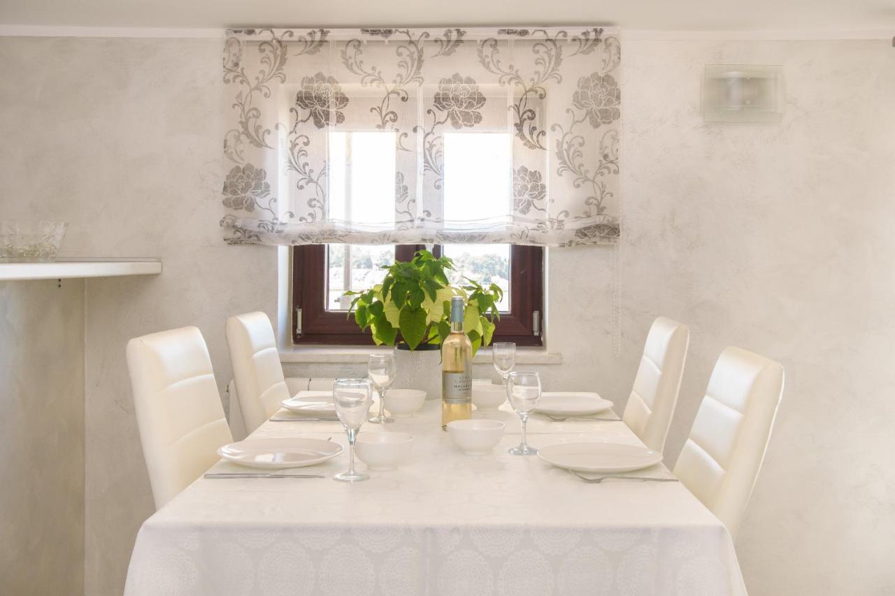 Apartments Dora Porec Luaran gambar